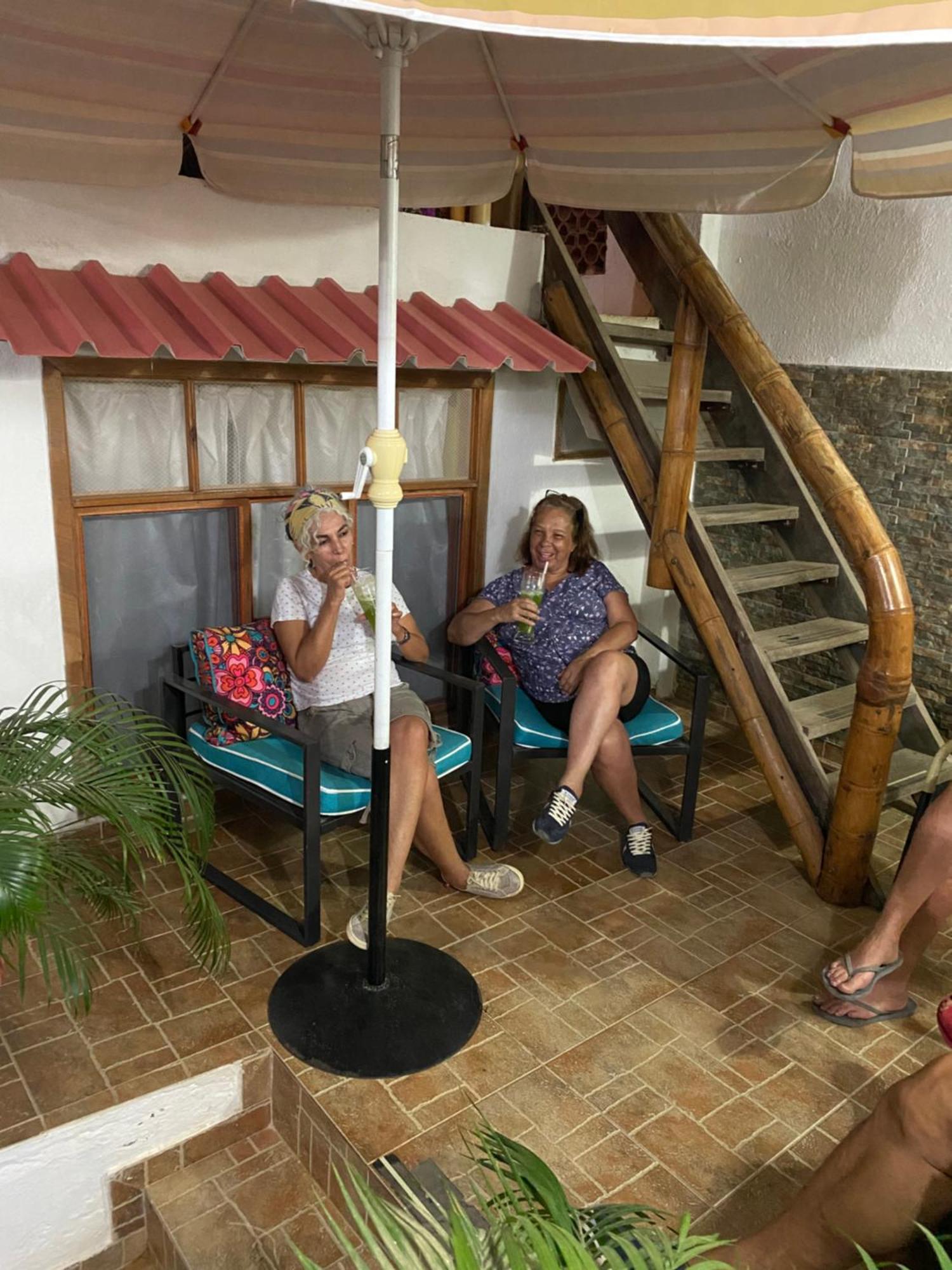 Casa Italia Guest House ตากังกา ภายนอก รูปภาพ